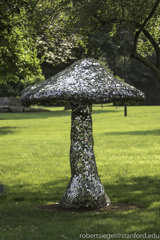 mushroom sculpture